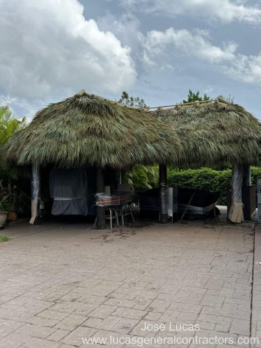 20ftx20ftx12ftx8ftx8ft tiki hut rethatch psl (1)