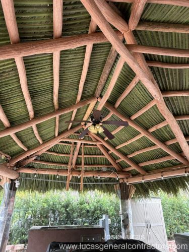 20ftx20ftx12ftx8ftx8ft tiki hut rethatch psl (6)